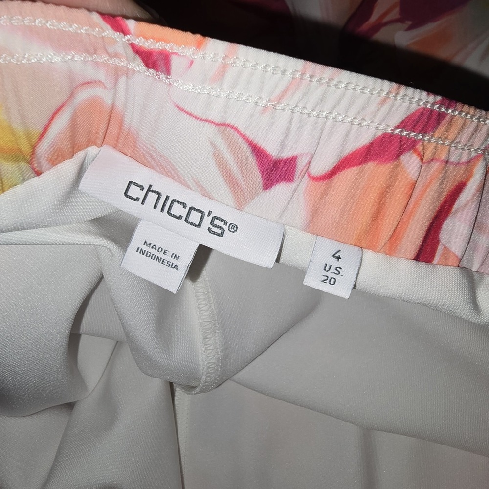 Chicos Skort Size 4 20 XXL Pull-On Inner Shorts Floral Pockets Golf Pickleball - Picture 7 of 8